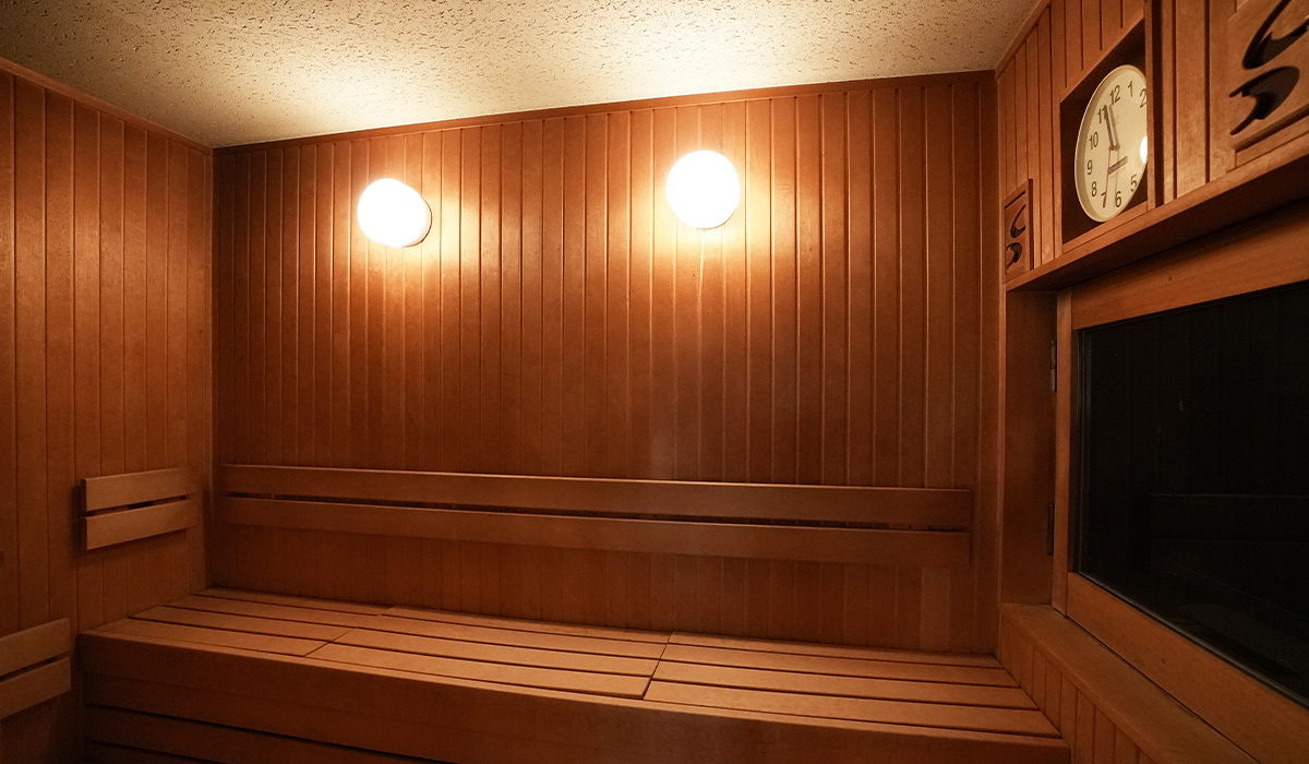 Dry sauna in the men's bath